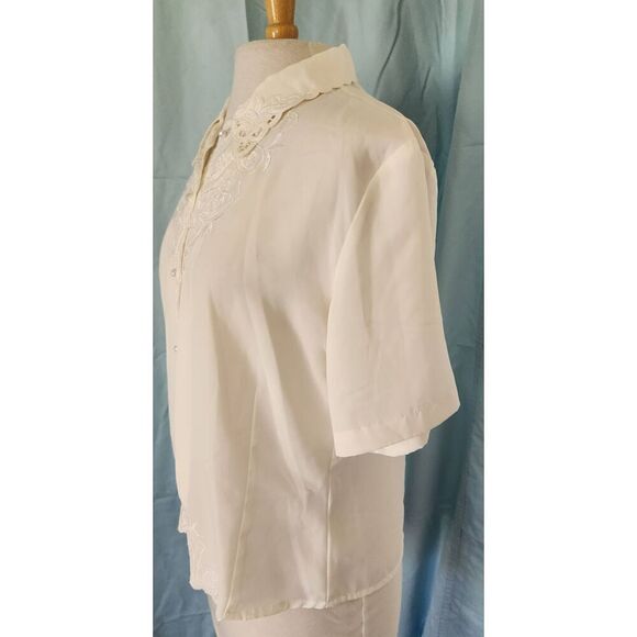 Claudia Richard cream short-sleeved dressy lacy embroidered blouse pearl button - Picture 2 of 6